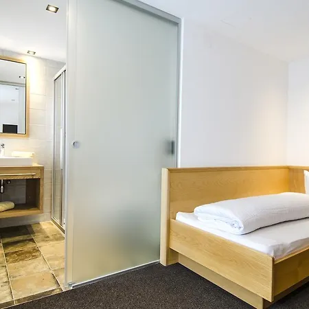 Garni Persutt Hotel