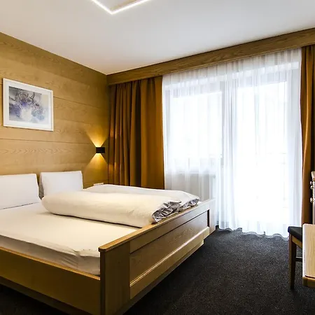 Hotel Garni Persutt